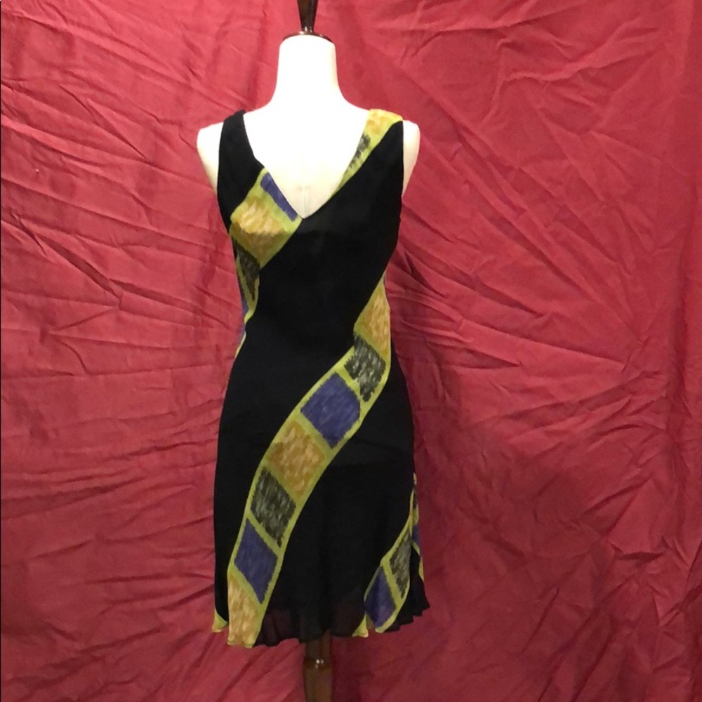 Dress - Picture 3 of 3